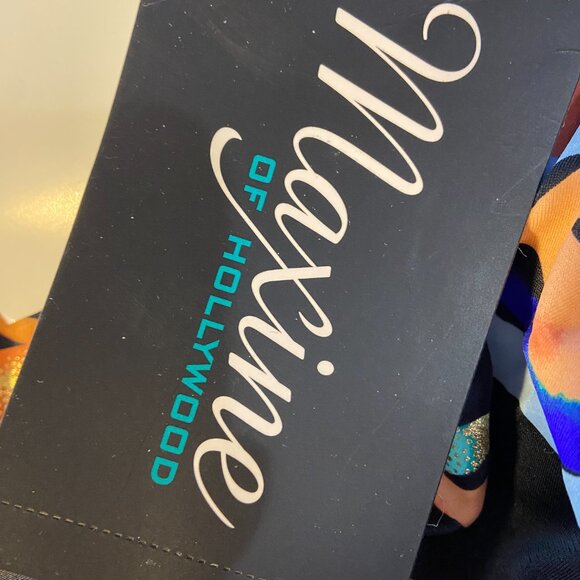 **Maxine Of Hollywood** Women's V-Neck Twist Front Shirred One Piece Swimsuit - Picture 6 of 8